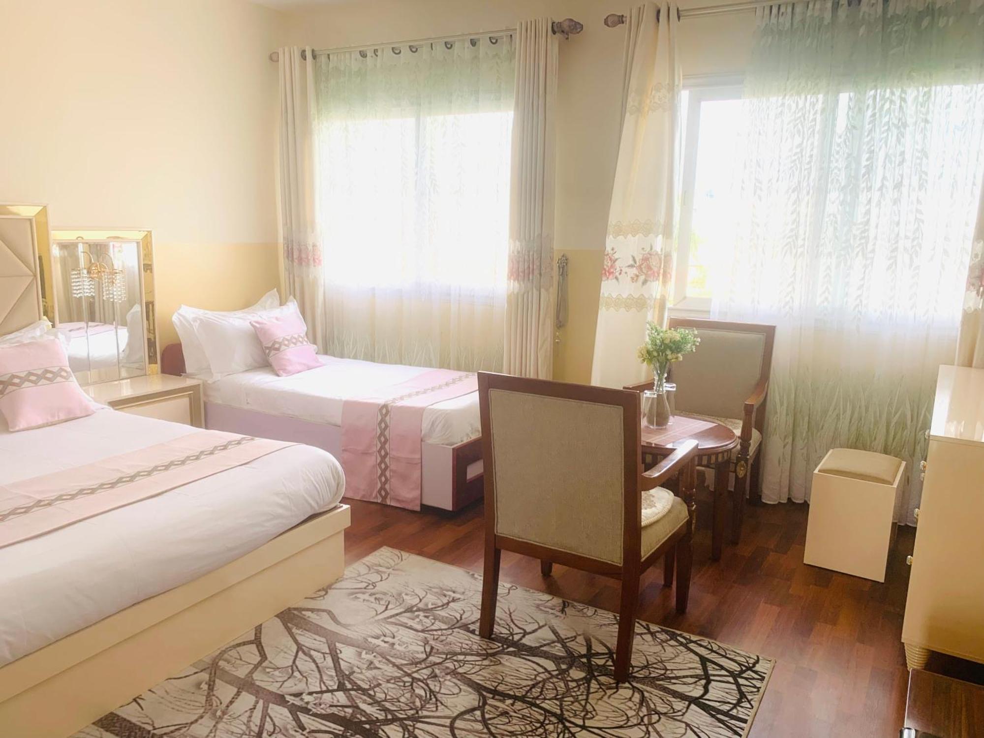 Hotel Sky Blue Mada Alasora エクステリア 写真