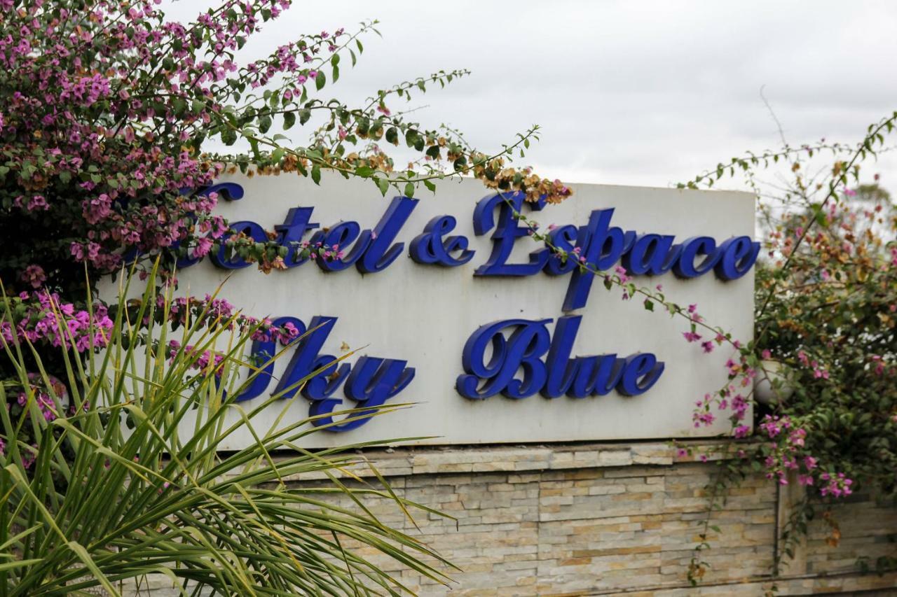 Hotel Sky Blue Mada Alasora エクステリア 写真